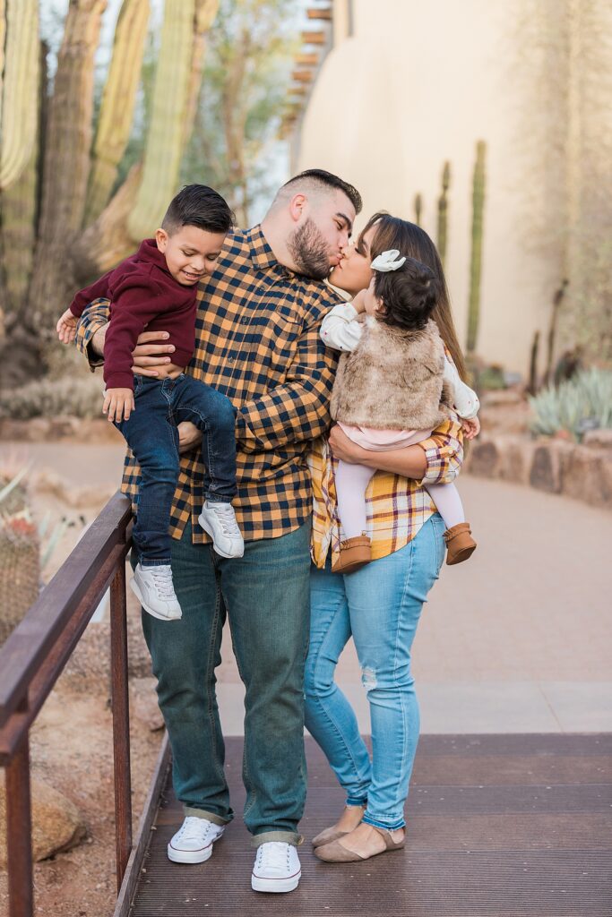 Arizona Family Photographer Desert Botanical Garden Gilbert Photography