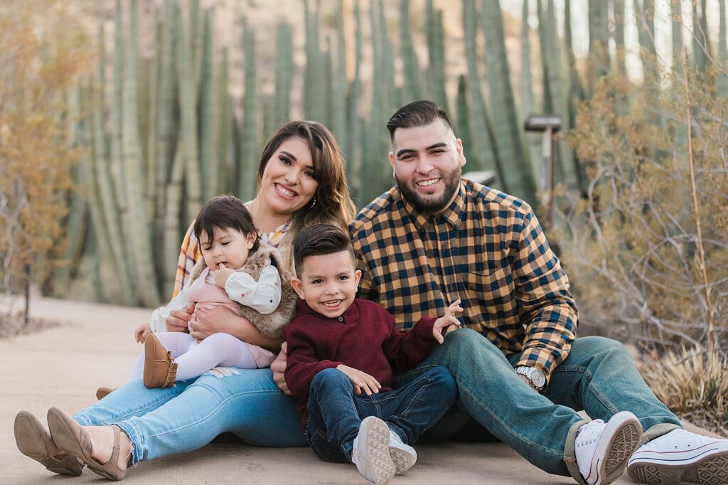 Arizona Family Photographer Desert Botanical Garden Gilbert Photography