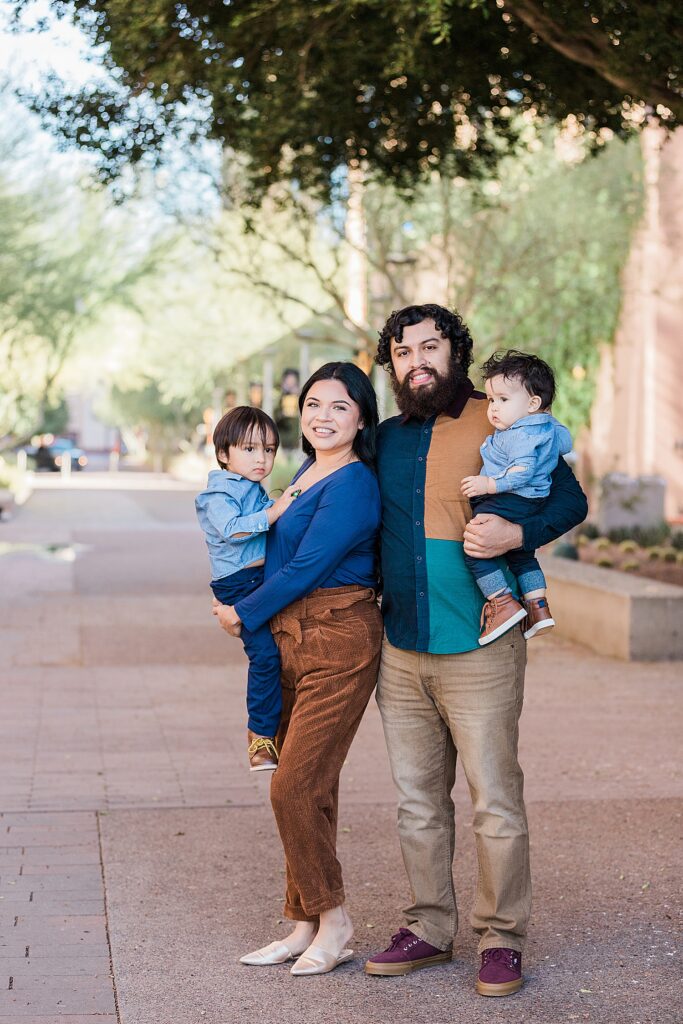 Extended Family Photography Downtown Phoenix Arizona